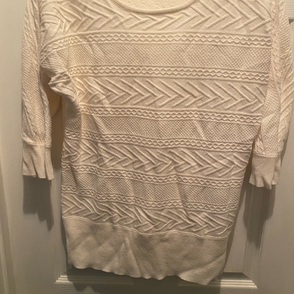 New York & Company Cozy Fall Cream Crew Neck Sweater 3/4 Sleeves